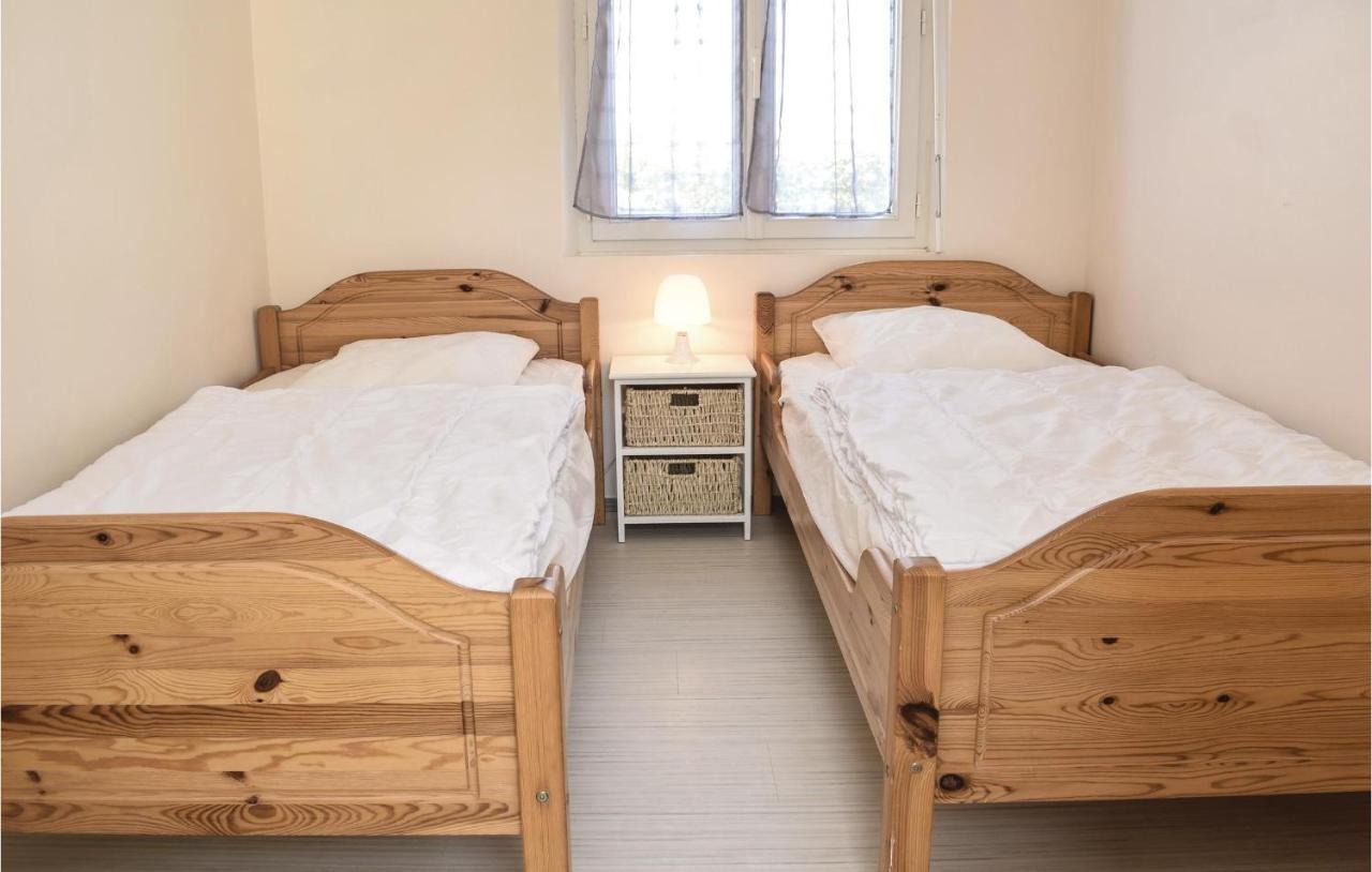 Stunning Home In St, Marcouf De Lisle With Wifi Saint-Marcouf Buitenkant foto