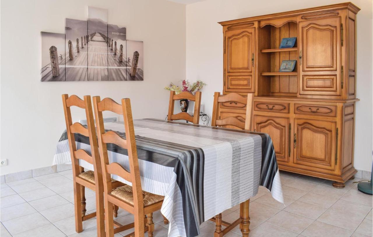 Stunning Home In St, Marcouf De Lisle With Wifi Saint-Marcouf Buitenkant foto